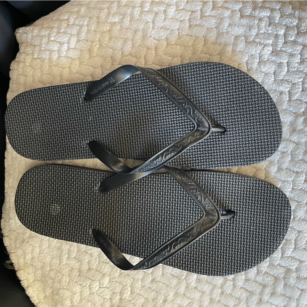 🌲Buy2Get1Free🌲 Men’s NWOT sandals